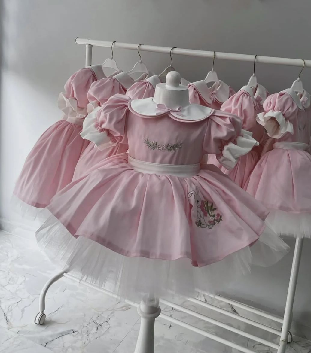 Embroidery Rabbit - Vestido rosa bordado de flores de