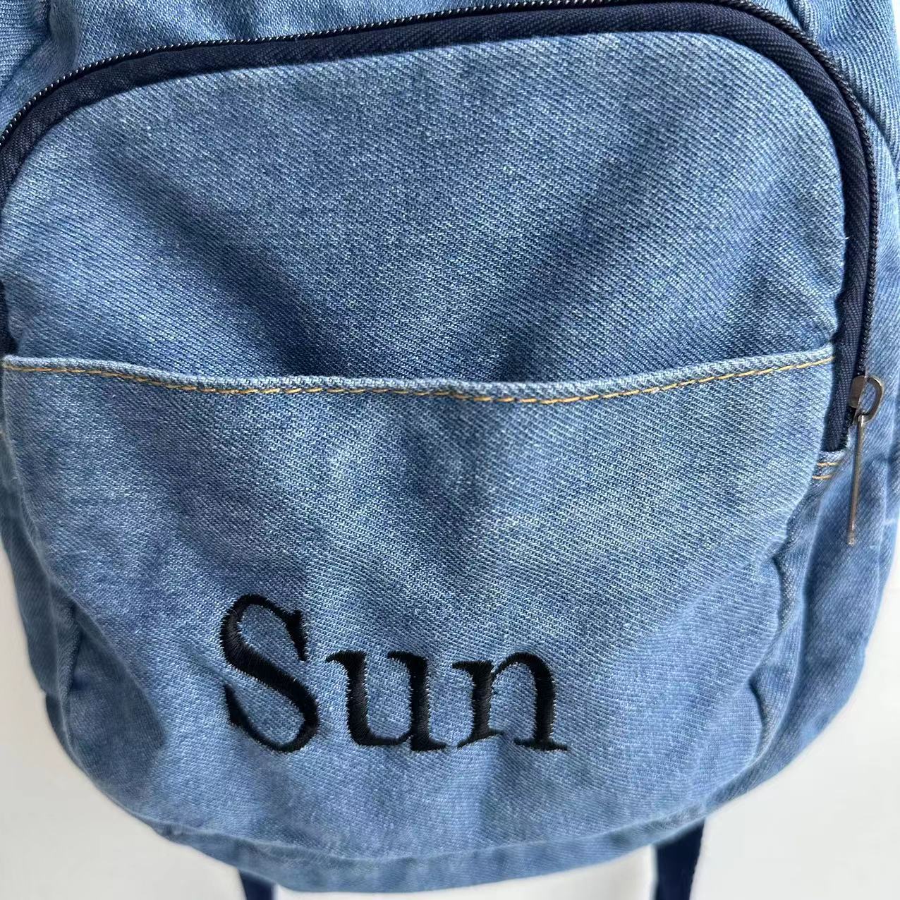 Mochila de mezclilla para niña - Embroidery Names reseña y precio