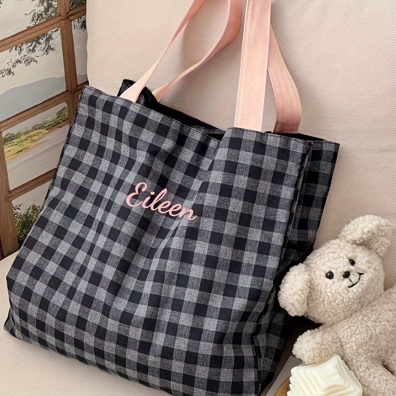 Bolso de mano con bordado de n - Embroidery Names reseña y precio