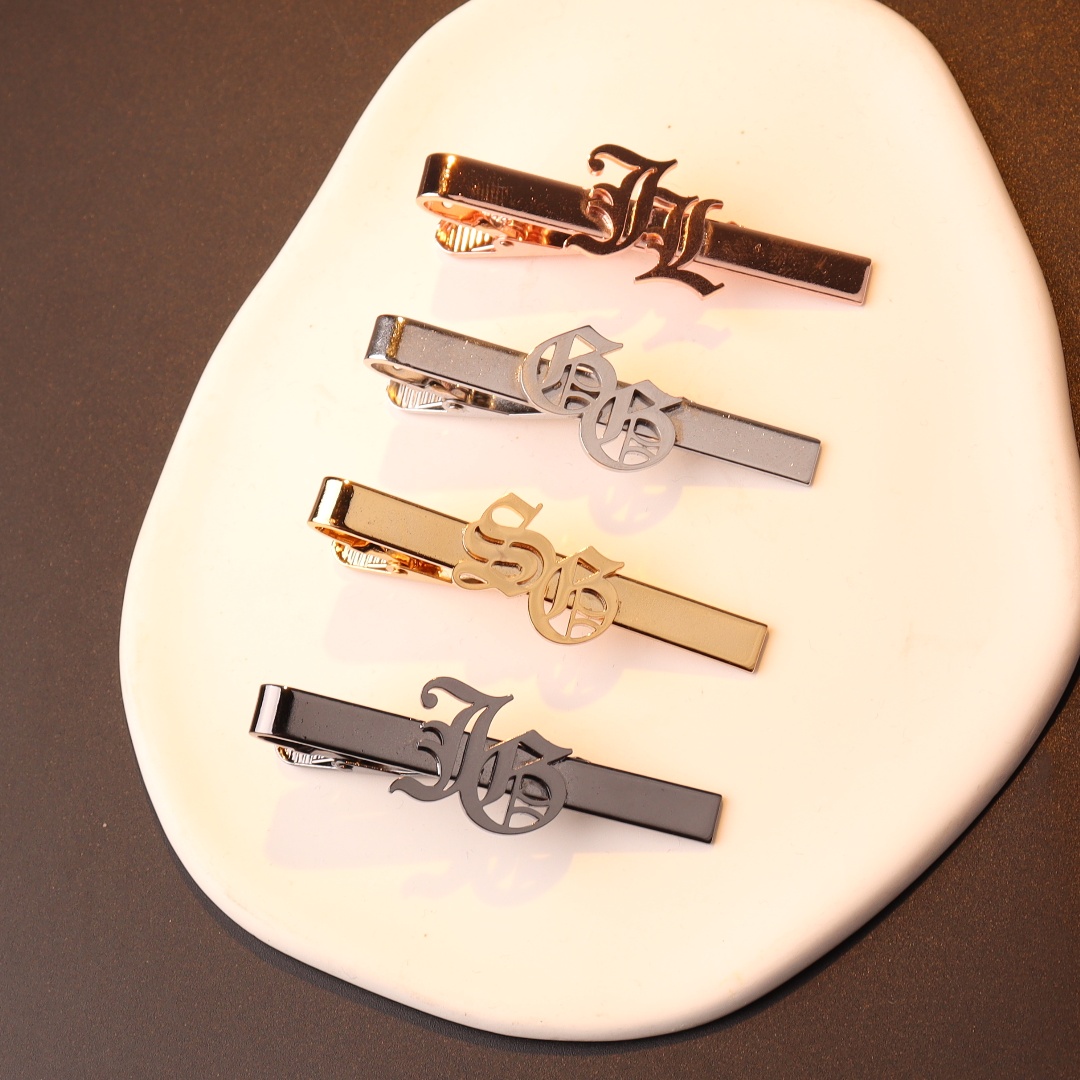 Clip de corbata con iniciales  - Embroidery Names reseña y precio