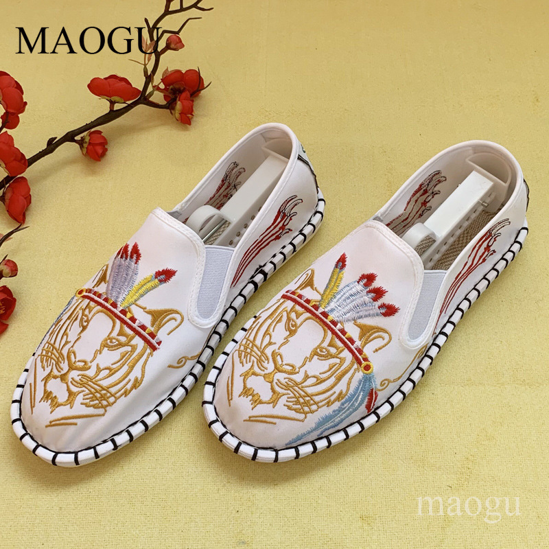 Zapatos Unisex de Estilo Chino - Embroidery Stitches reseña y precio